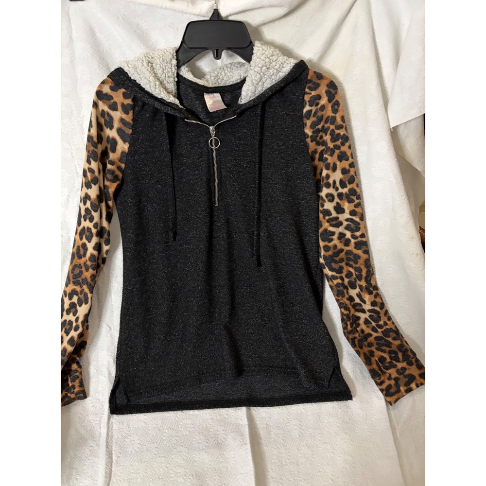 No Boundaries 2D-IndieMcBling 2000s/Early 2010s Leopard  Quarter Zip Hoodie M
